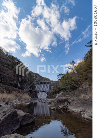 神戸市の水源、千苅ダム 100301607