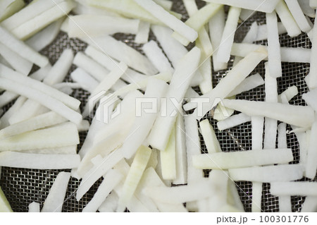 切り干し大根（干し始め） 100301776