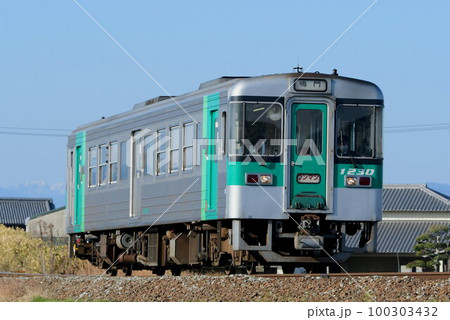 JR四国1200形　 100303432