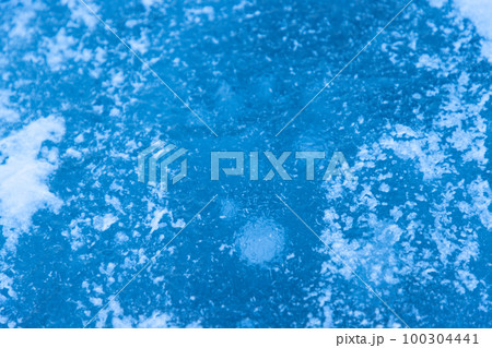 糠平湖のアイスバブル 100304441