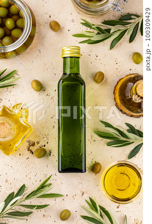 Olive oil, leaves and olives Olive oil, leaves and olives 100309429