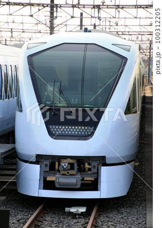 美しく輝く白磁の超豪華特急は日光・鬼怒川へ… 東武鉄道・新特急『スペーシアX』N100系 美しく輝く白磁の超豪華特急は日光・鬼怒川へ… 東武鉄道・新特急『スペーシアX』N100系 100312205