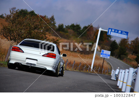 自動車のリア周り 自動車のリア周り 100322847