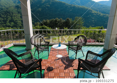 Terrace where you can drink coffee leisurely with 100331275