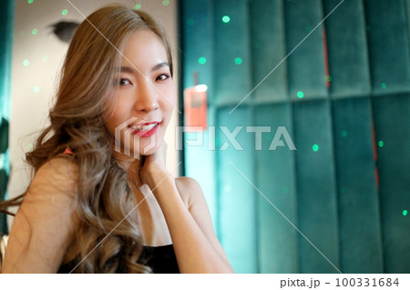 Girl in Fashion 100331684