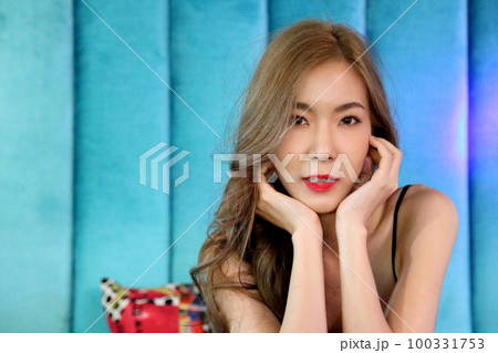 Girl in Fashion 100331753