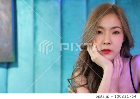 Girl in Fashion 100331754