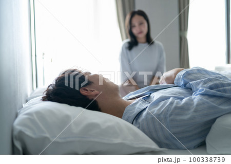 起きたくない夫 起きたくない夫 100338739