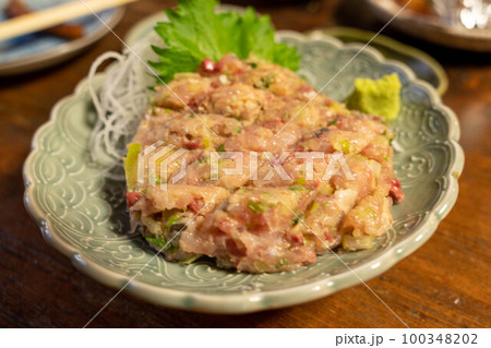 美味しそうな鯵のなめろう 100348202