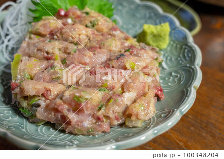 美味しそうな鯵のなめろう 100348204