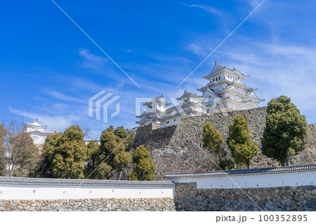 《兵庫県》姫路城・姫路城跡 100352895