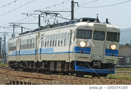 北陸本線　西高岡ー高岡　JR西日本　475系　A14編成（金沢） 100354100