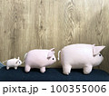 ブタの置物　三つ並び 100355006