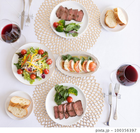 テーブルフォト パーティー料理 テーブルフォト パーティー料理 100356397