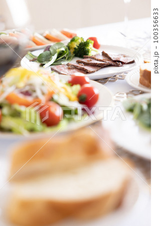 テーブルフォト パーティー料理 テーブルフォト パーティー料理 100356633