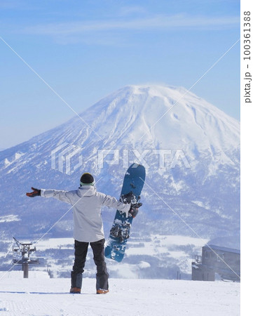 ニセコの絶景スキー場グランヒラフエリア 100361388