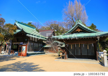 【山口県】晴天の長府の忌宮神社 【山口県】晴天の長府の忌宮神社 100363792