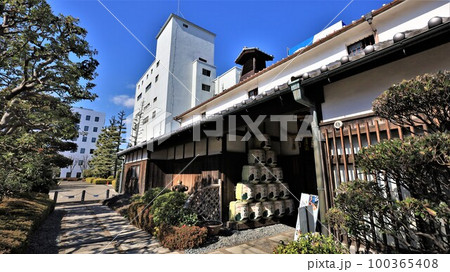 白鶴酒造資料館(兵庫県神戸市東灘区) 白鶴酒造資料館(兵庫県神戸市東灘区) 100365408