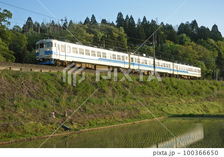 北陸本線 牛ノ谷ー細呂木 JR西日本 475系 A編成(金沢) 北陸本線 牛ノ谷ー細呂木 JR西日本 475系 A編成(金沢) 100366650