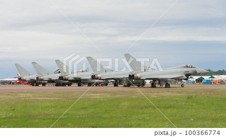 イギリス空軍タイフーンFGR4 100366774