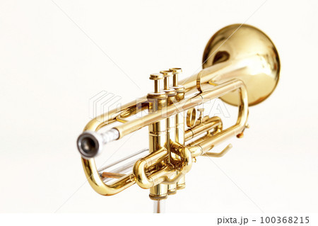 金管楽器トランペットのイメージ写真 100368215