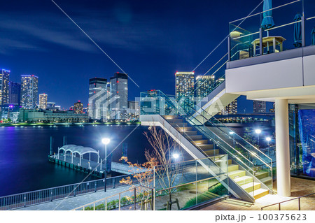 【東京の都市風景】東京ベイサイドの都市夜景 【東京の都市風景】東京ベイサイドの都市夜景 100375623