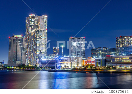 【東京の都市風景】東京ベイサイドの都市夜景 【東京の都市風景】東京ベイサイドの都市夜景 100375652
