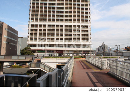 京急線　京急東神奈川駅 100379034