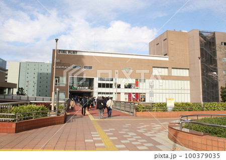 京急線　京急東神奈川駅 100379035