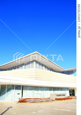 大垣市、大垣市総合体育館の風景 100379590