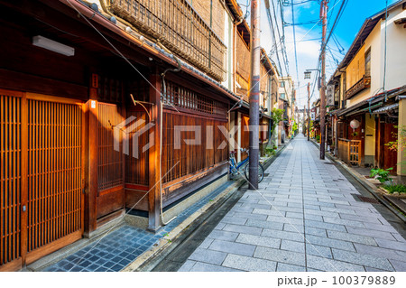 京都 祇園の町並み 京都 祇園の町並み 100379889