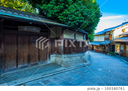 京都 東山 三寧坂 二寧坂 周辺の町並み 京都 東山 三寧坂 二寧坂 周辺の町並み 100380761