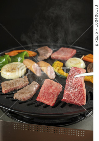 家で楽しむ焼き肉 家で楽しむ焼き肉 100406153