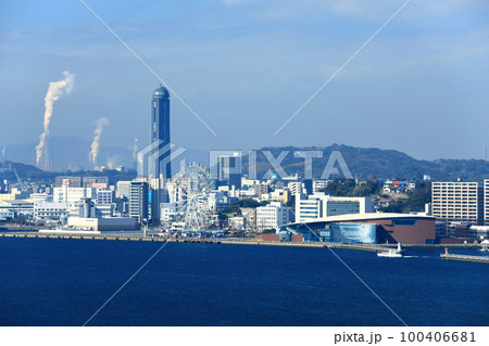 【山口県】快晴の下関市街地 【山口県】快晴の下関市街地 100406681