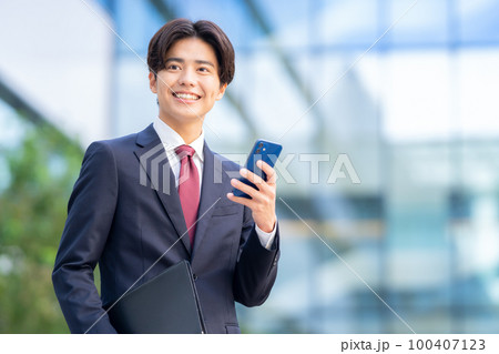 ビジネスマン　ビジネス　新入社員　撮影協力「LINK FOREST」 100407123