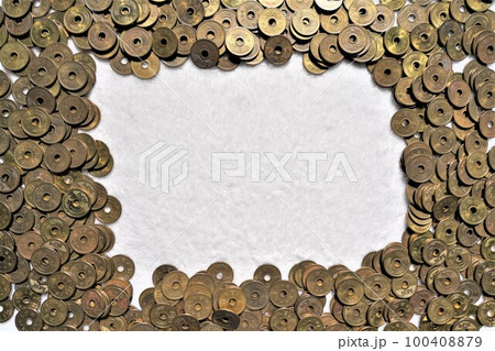 大量の五円玉 大量の五円玉 100408879