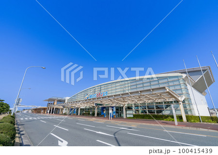 《鳥取県》鳥取空港 (鳥取砂丘コナン空港) 100415439