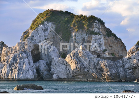 白崎海洋公園からの夕日 100417777