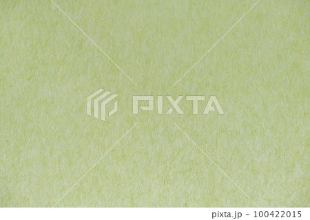 和紙によるザラザラ感のある黄緑色表現（背景素材） 100422015