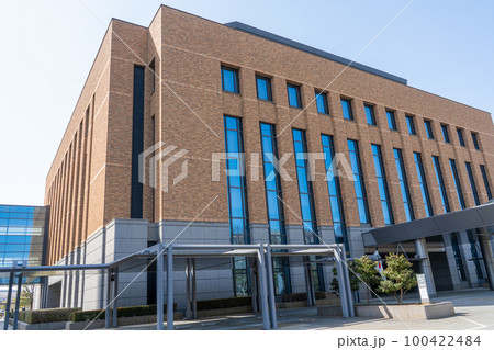 地方都市のビルイメージ｜石川県庁議会庁舎｜石川県金沢市 100422484
