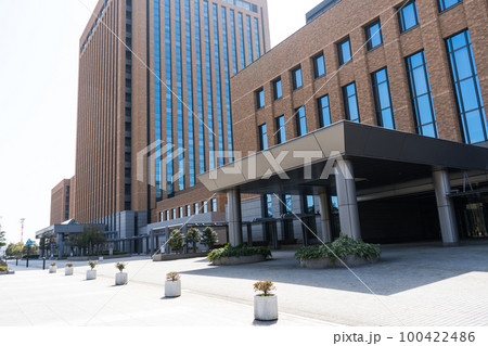 地方都市の高層ビルイメージ｜石川県庁｜議会庁舎｜石川県金沢市 100422486