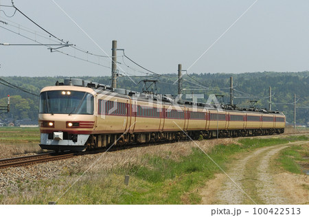 七尾線 千路ー羽咋 JR西日本 485系 A02編成（京都） 雷鳥の写真素材 [100422513] - PIXTA