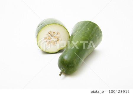 冬瓜を切ったところの断面イメージ写真 冬瓜を切ったところの断面イメージ写真 100423915