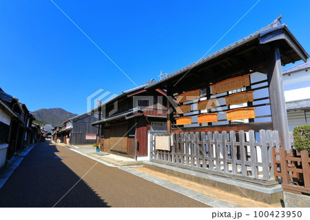 【三重県】晴天の関町関宿伝統的建造物群 【三重県】晴天の関町関宿伝統的建造物群 100423950