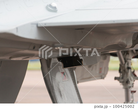 イギリス空軍タイフーンFGR4ラジエーター 100425002