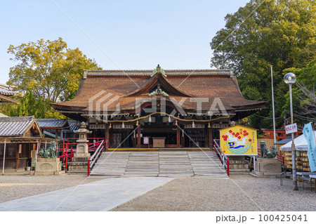 道明寺天満宮　拝殿　梅まつりの季節（大阪府藤井寺市） 100425041