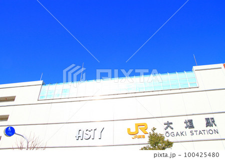 大垣市、JR大垣駅の風景 大垣市、JR大垣駅の風景 100425480