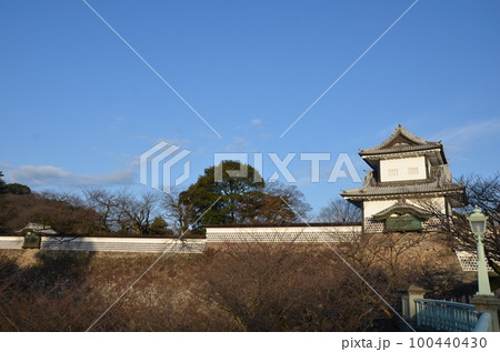 金沢城 石川門の二重櫓・附属左方太鼓塀 100440430
