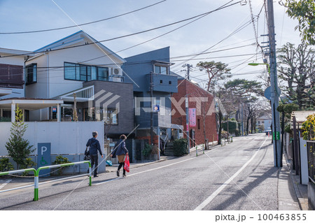 サザエさん通り　長谷川町子美術館前の通り　東京都世田谷区 100463855