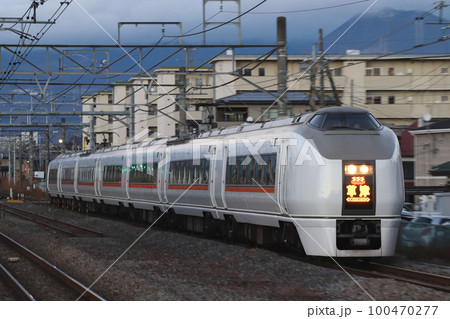 上越線を行く特急草津号：651系電車 100470277